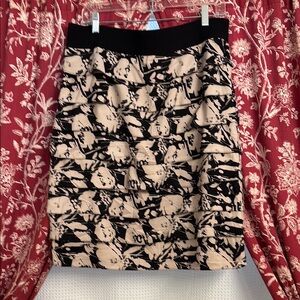 Alfani Black and Cream Pencil Skirt